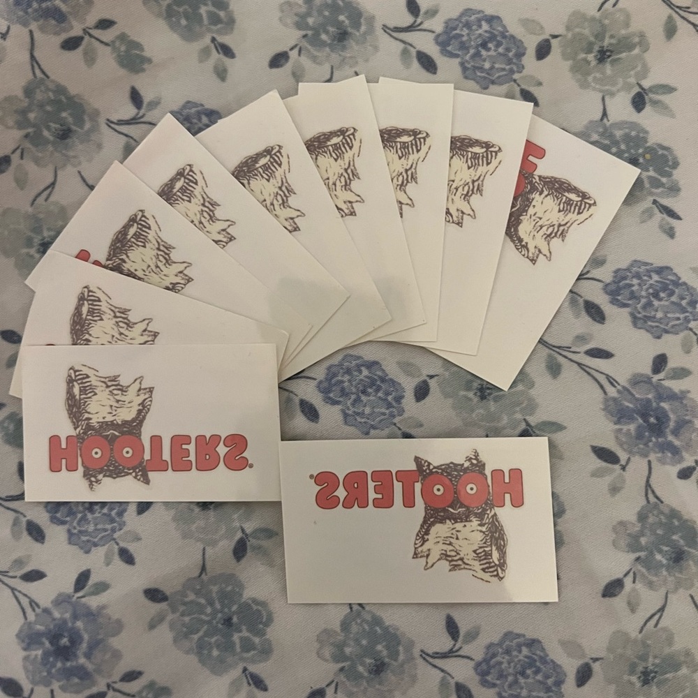 Hooters tatoos